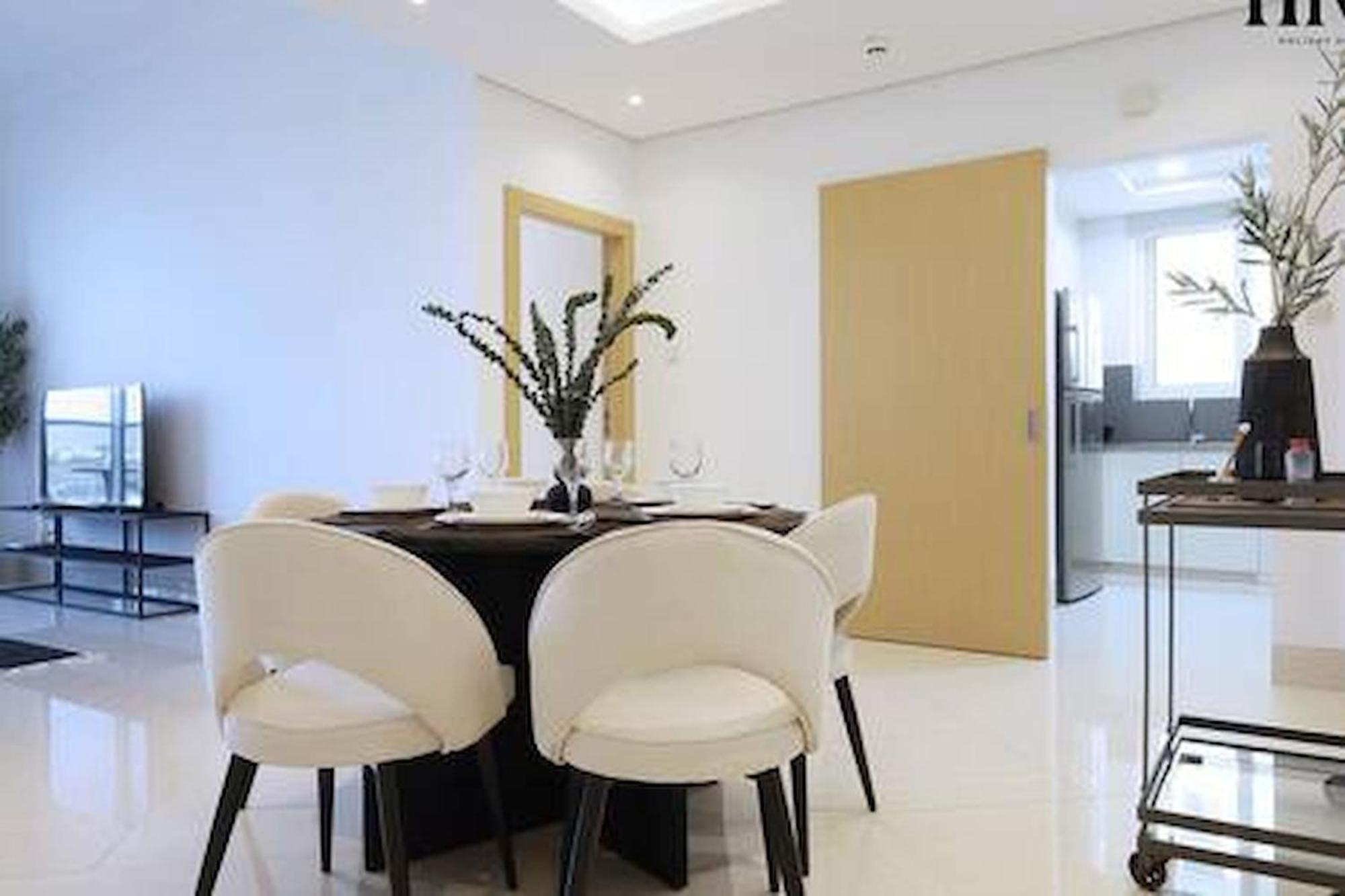 Gorgeous 2 Bed In Al Warqa Appartement *