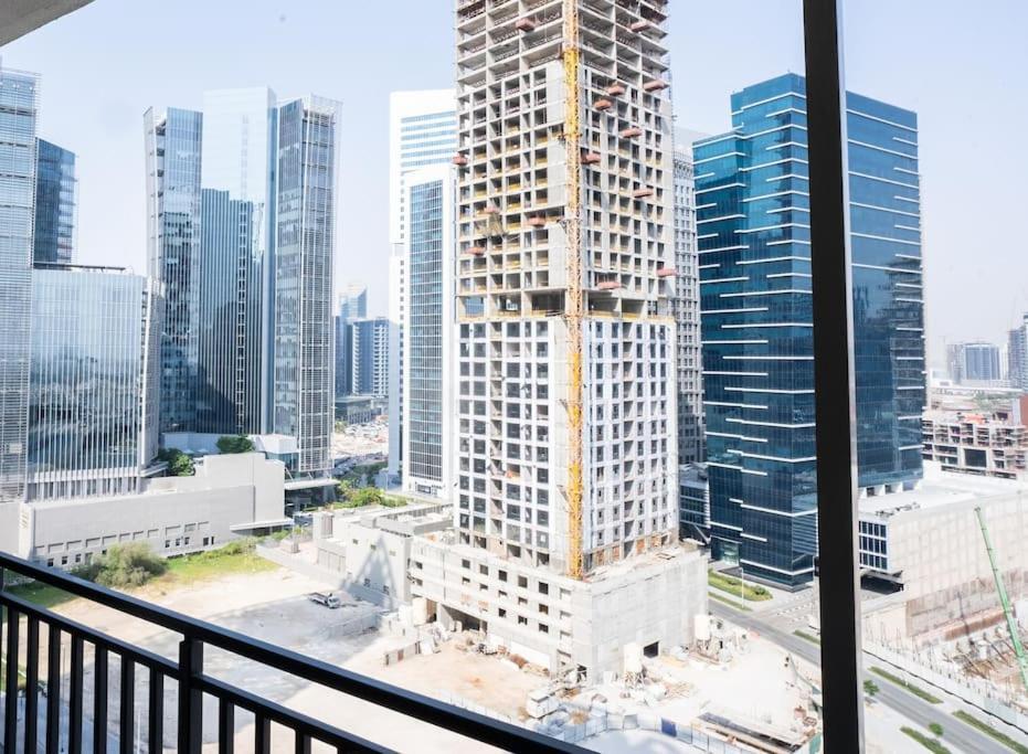 Luxury 1br Close To Burj Khalifa Lägenhet