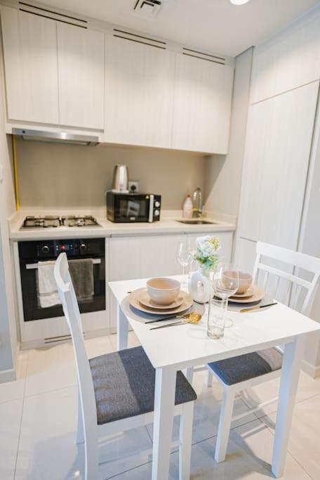 Lägenhet Luxury 1br Close To Burj Khalifa Dubai