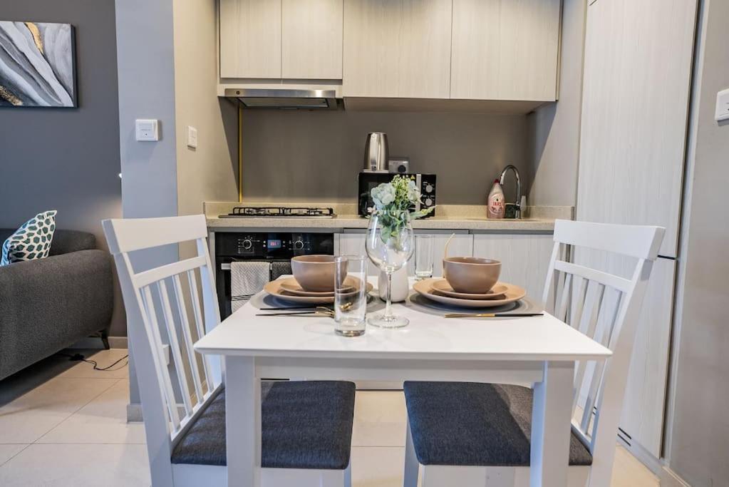 Lägenhet Luxury 1br Close To Burj Khalifa *