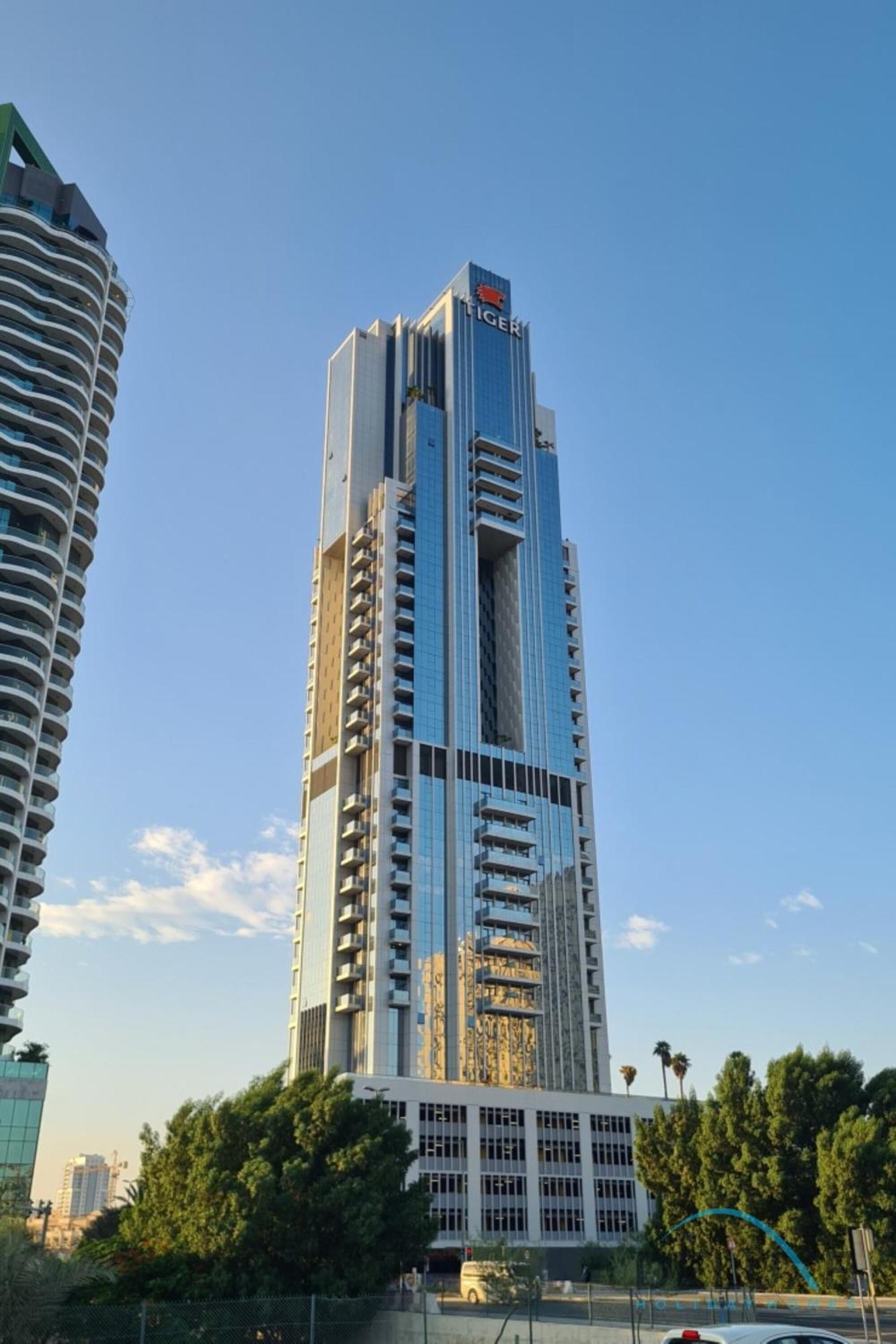 Appartement Majestic In Regina Tower, Jumeirah Village Circle By Deluxe Homes *