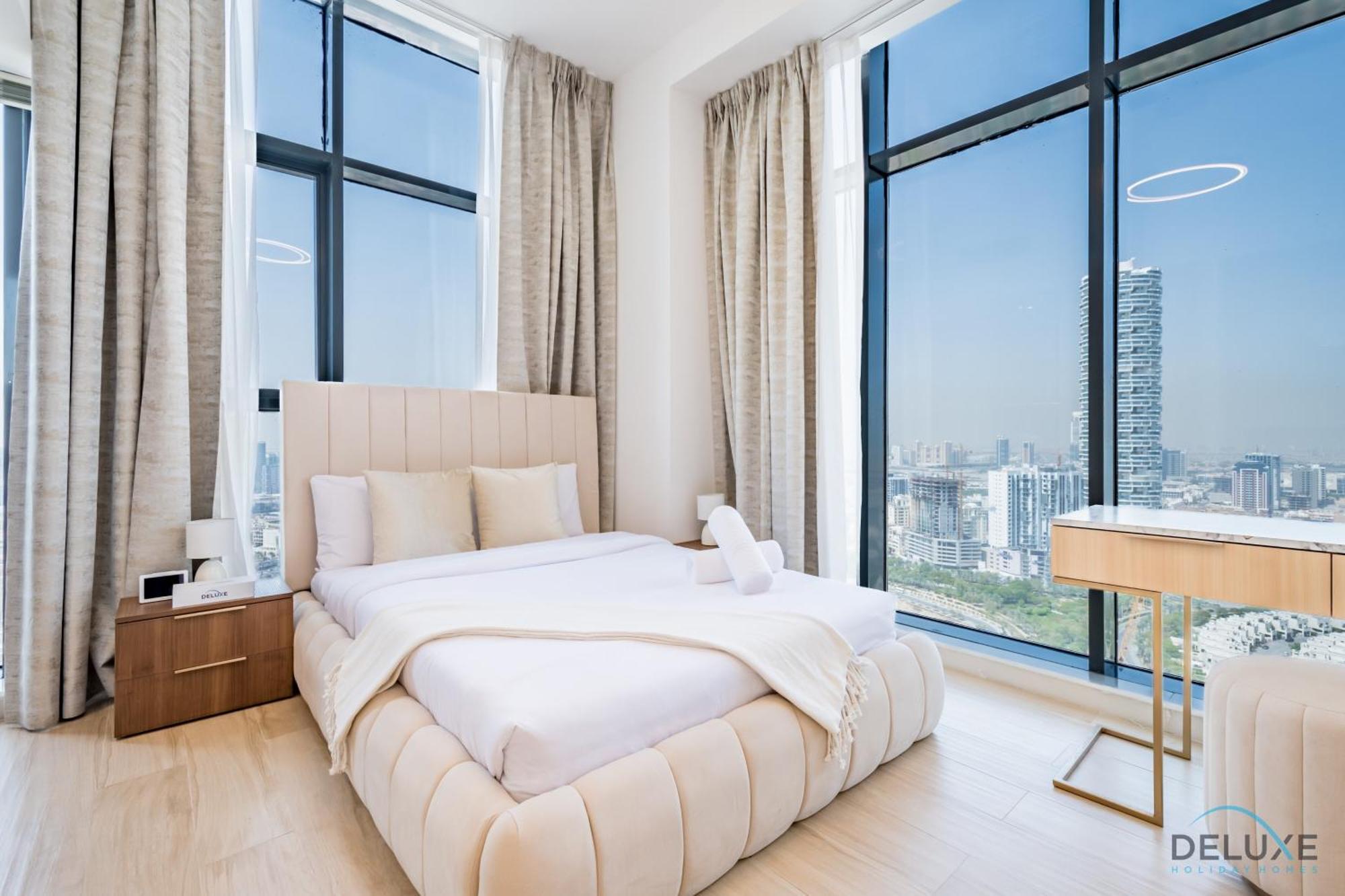 Appartement Majestic In Regina Tower, Jumeirah Village Circle By Deluxe Homes