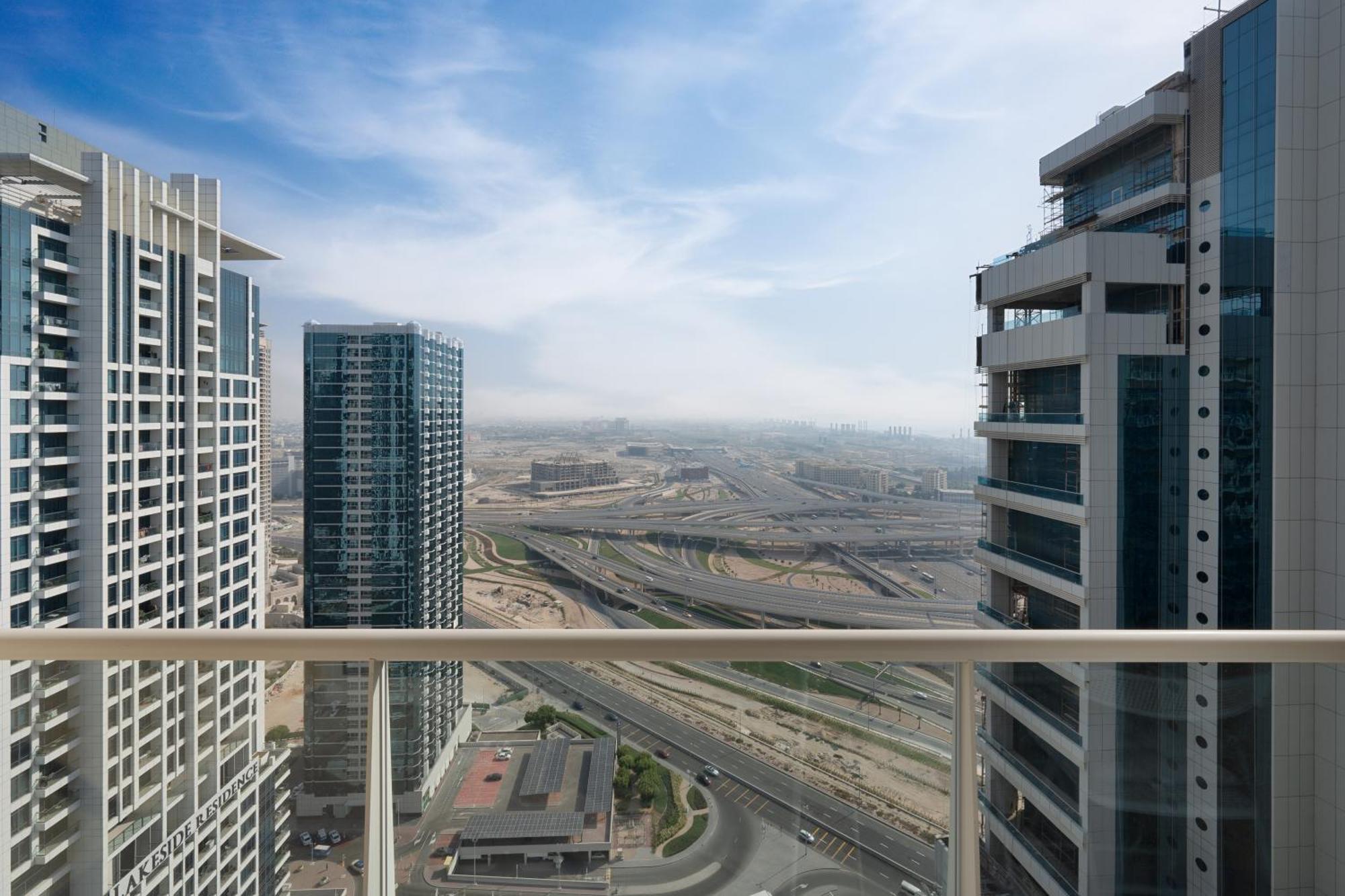 What A View - Very Close To Dmcc Metro Station Apartamento *