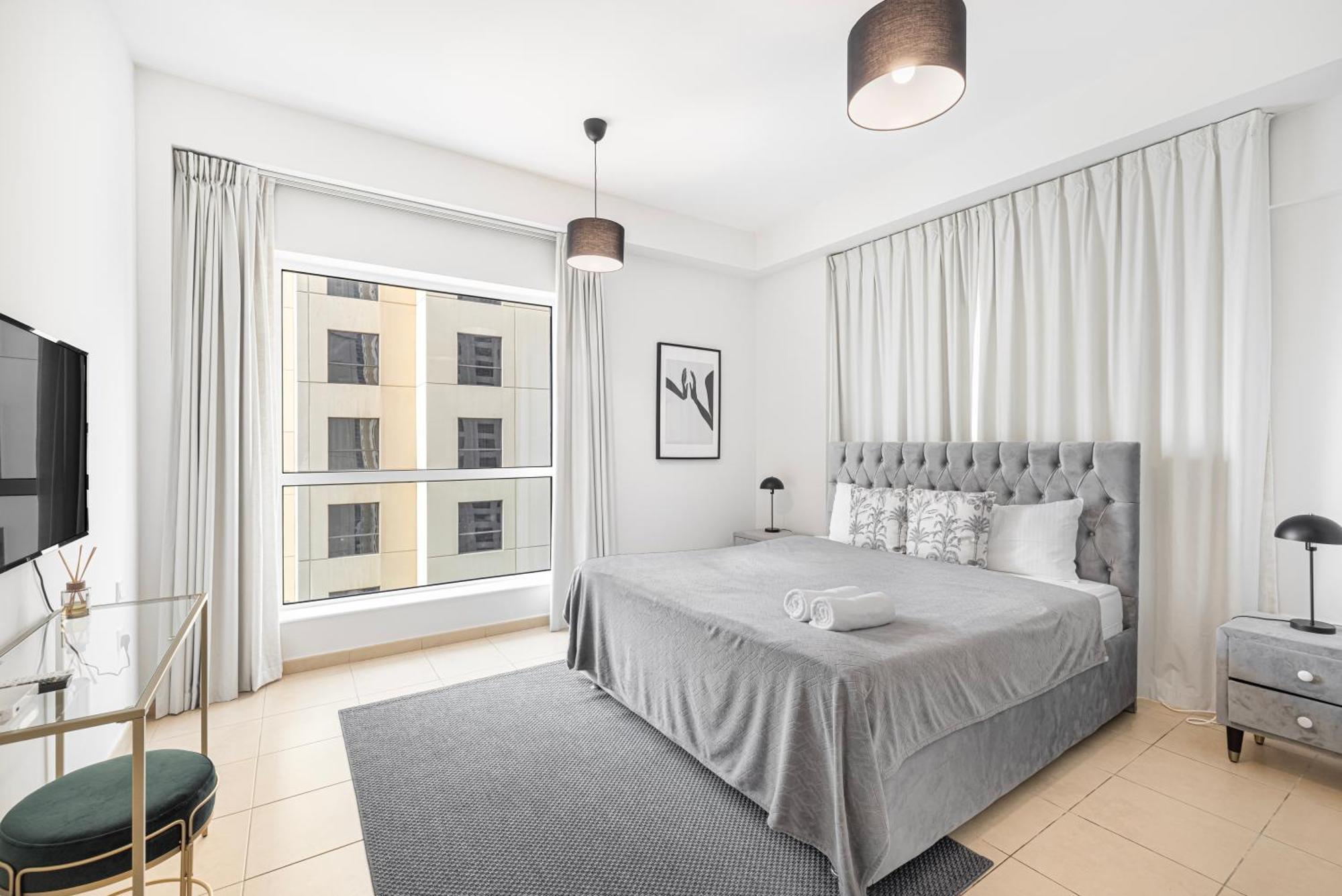 Seafront Newly Renovated 2br In Jbr Dubái