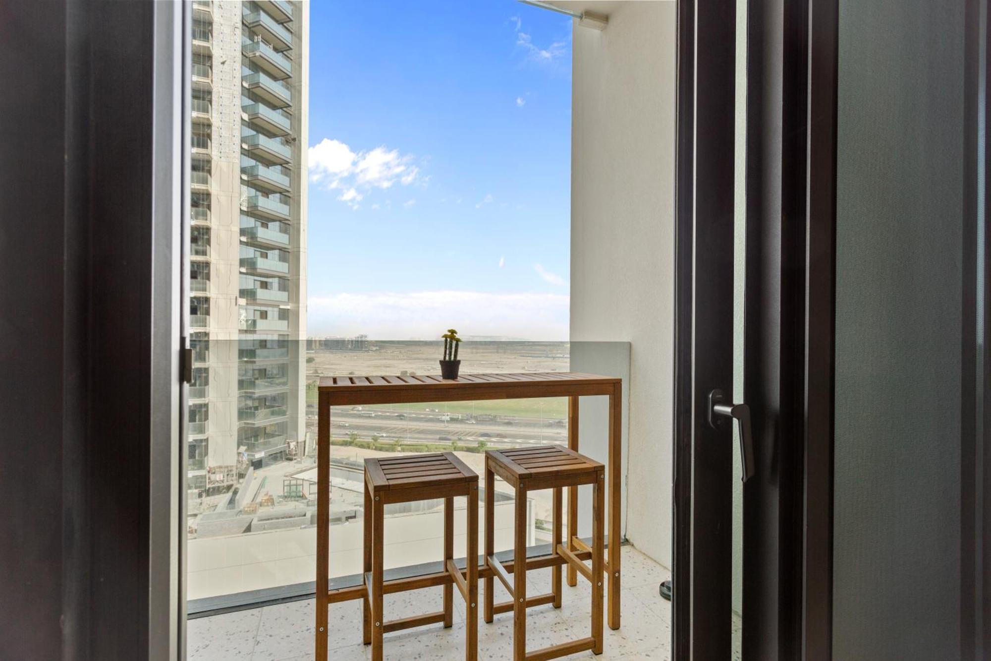 Appartement Stylish In Upside Living With Amenities