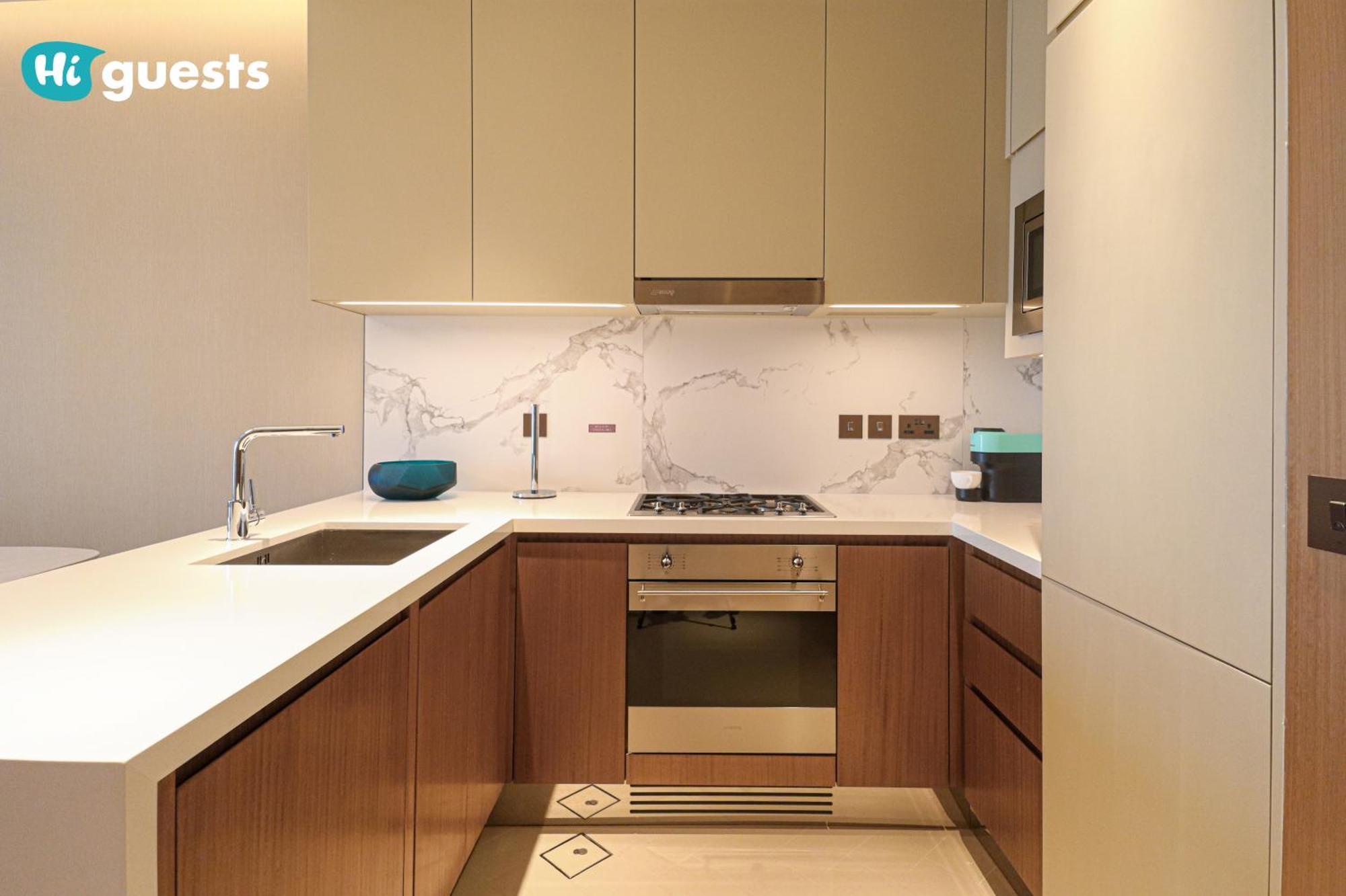 Higuests - Sky-high Experience Luxe Living On The 24th Floor Dubaï