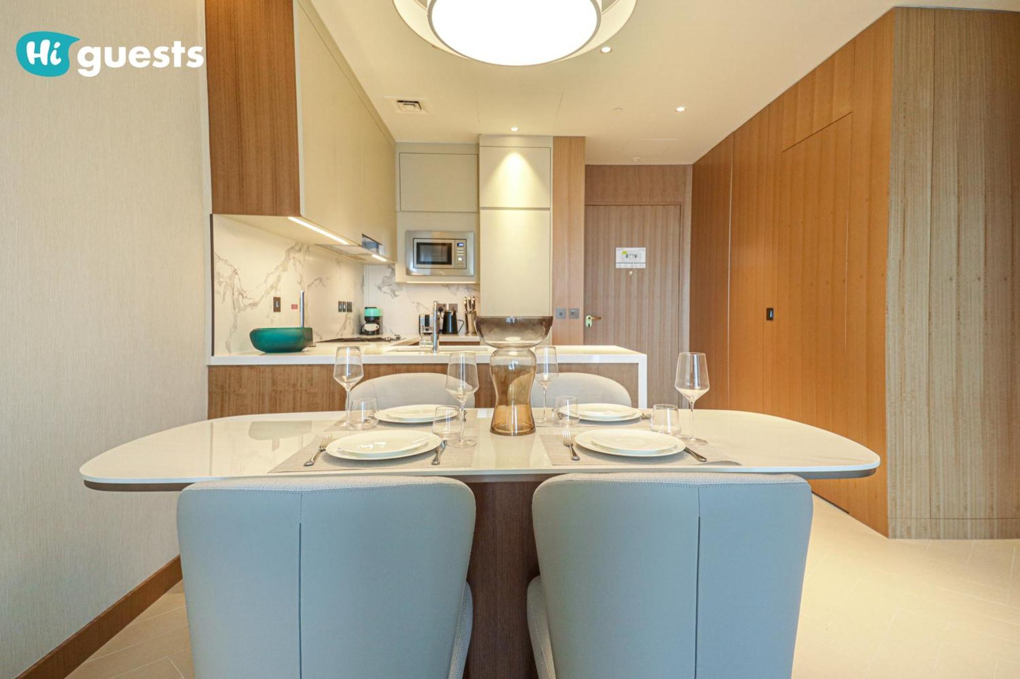 Higuests - Sky-high Experience Luxe Living On The 24th Floor Appartement *