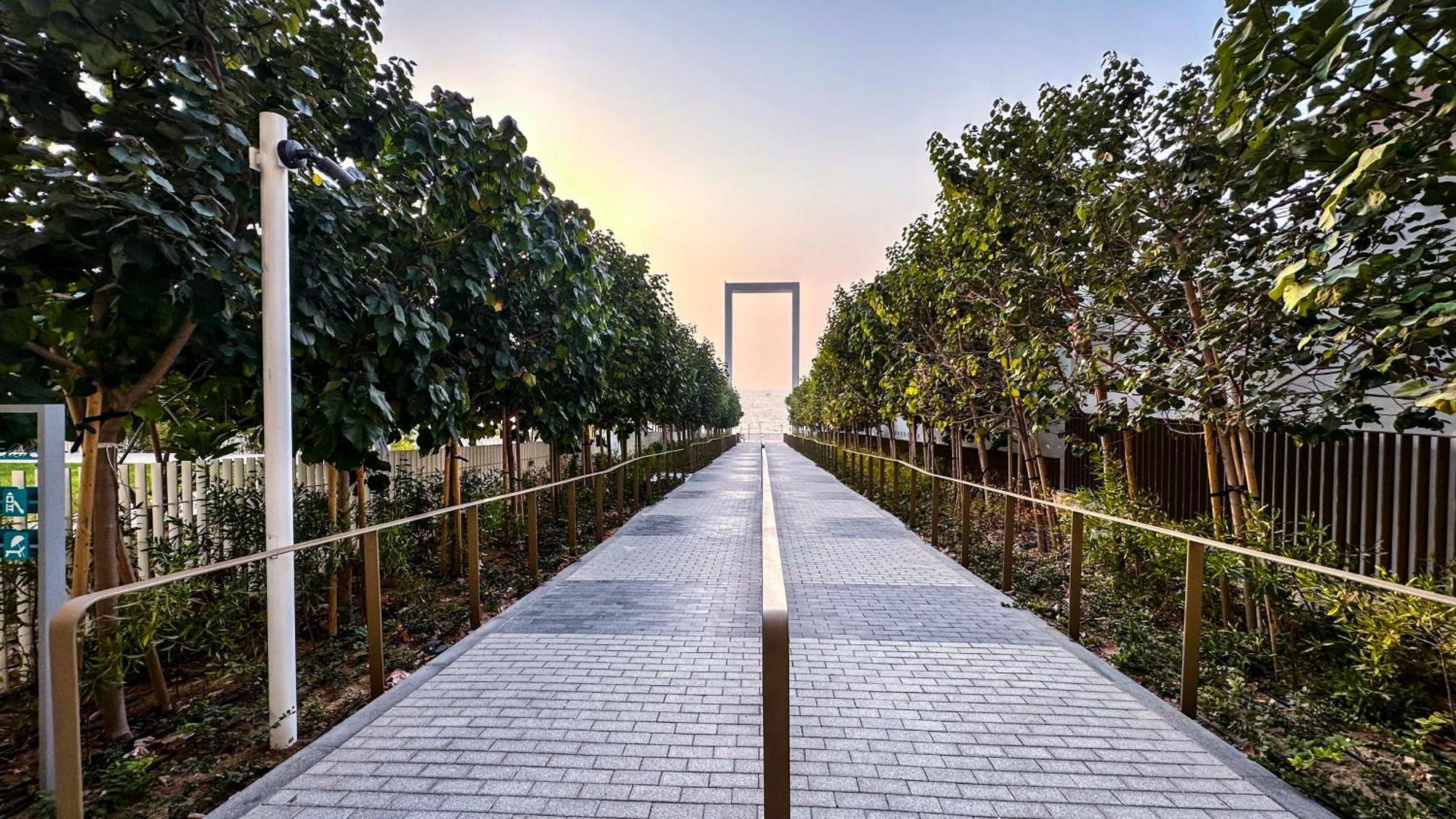 Luxury 2br Biophilic Retreat With Private Jacuzzi, Massage Chair & Infinity Pool Dubaï