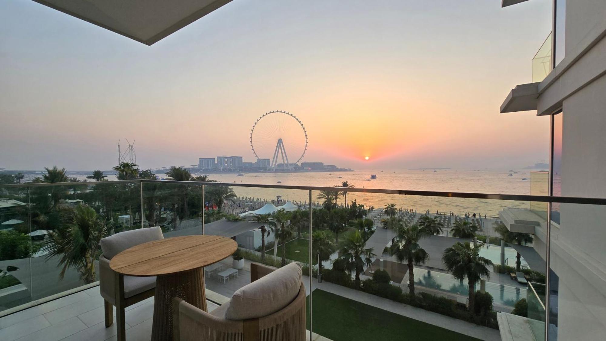 Appartement Luxury 2br Biophilic Retreat With Private Jacuzzi, Massage Chair & Infinity Pool Dubaï