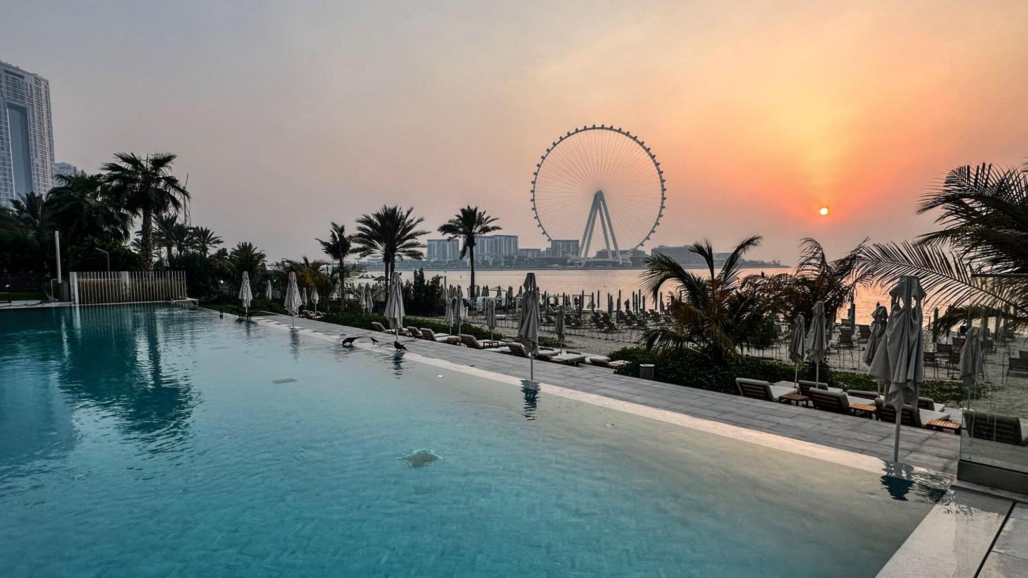 Appartement Luxury 2br Biophilic Retreat With Private Jacuzzi, Massage Chair & Infinity Pool