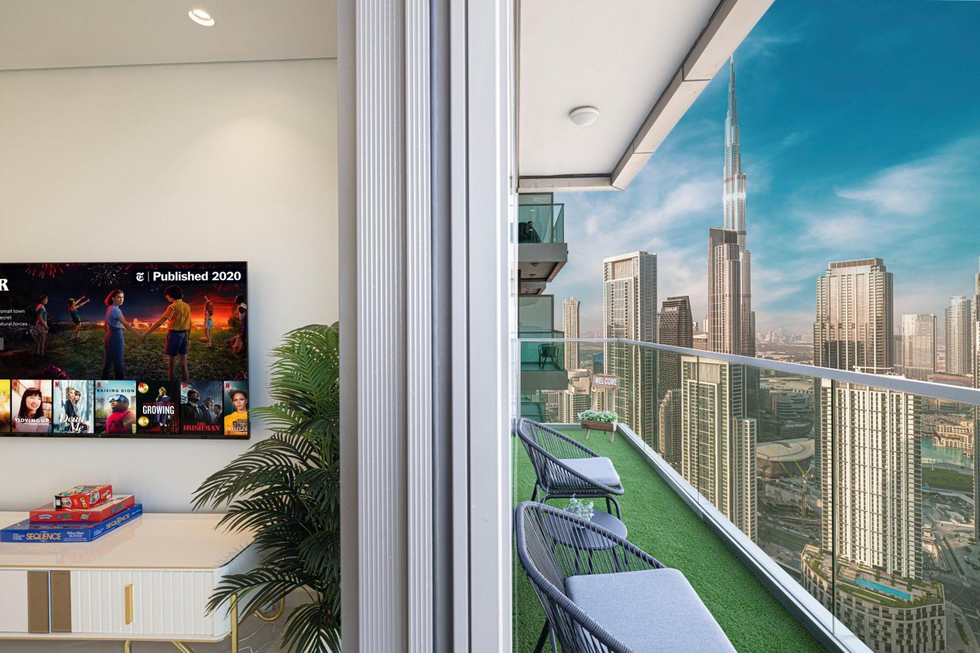 Paramount Midtown, Infinity Pool, Burj Skyline Views Dubái
