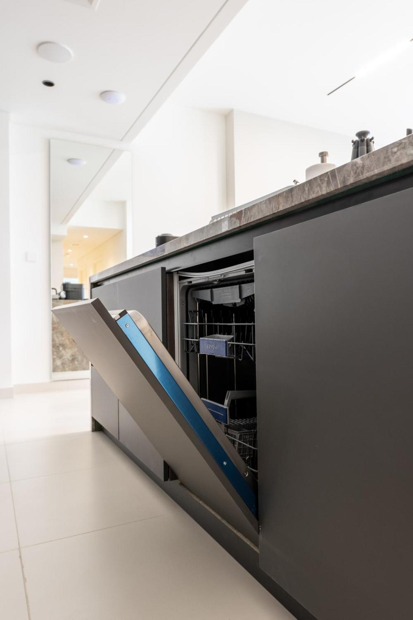 Stylish 3br Maid's In Burj Crown With Burj Khalifa View Apartamento Dubái