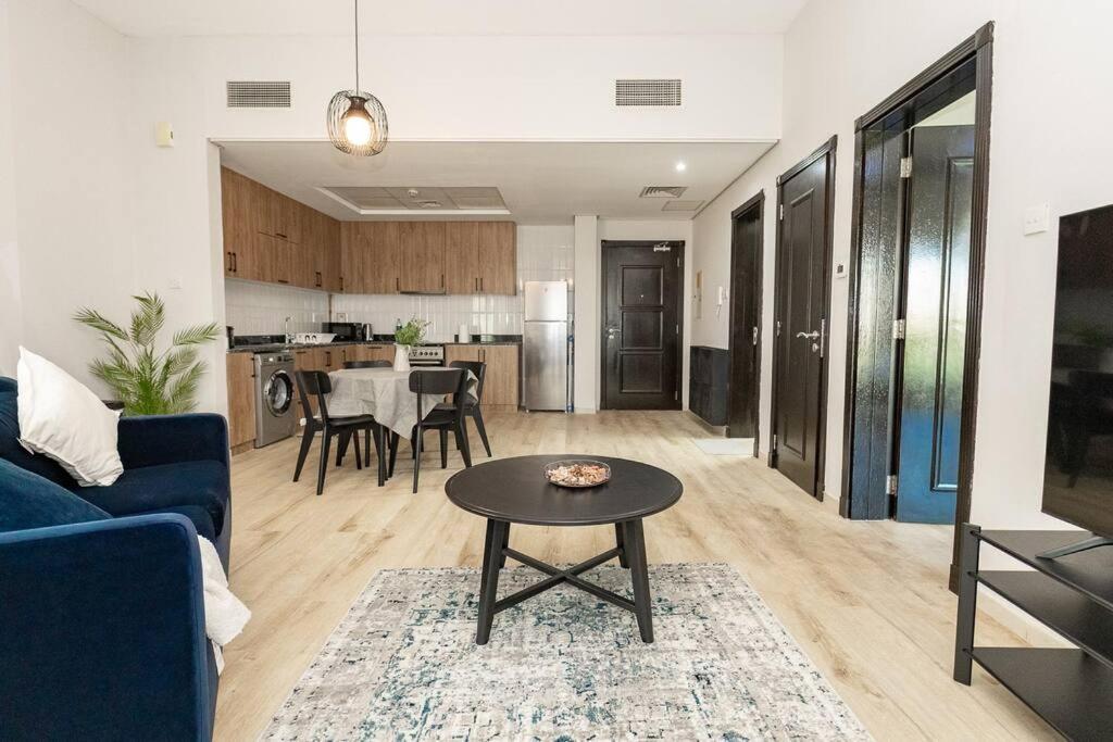 Discovery Gardens American Style 1br Close 2 Metro * Dubái