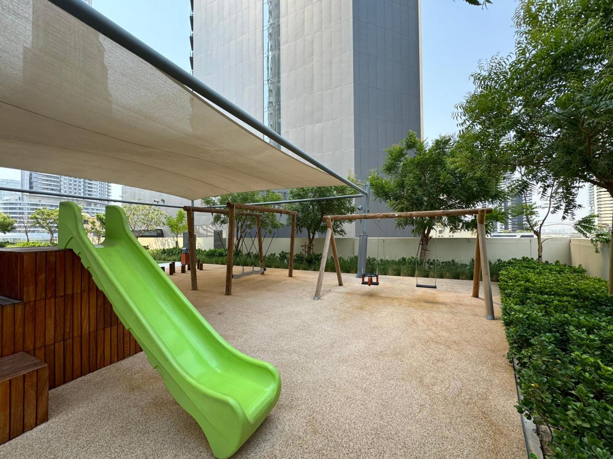 Burj Royale Condo, Close To Mall & Attractions Holiday home
