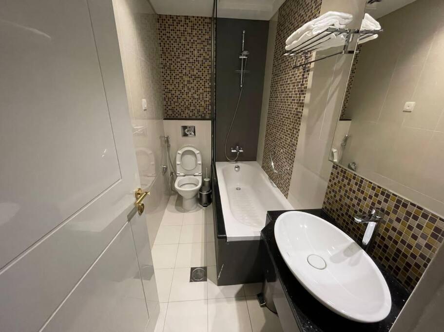 Apartamento Homes2retreat - Chic In Damac Uppercrest Dubái