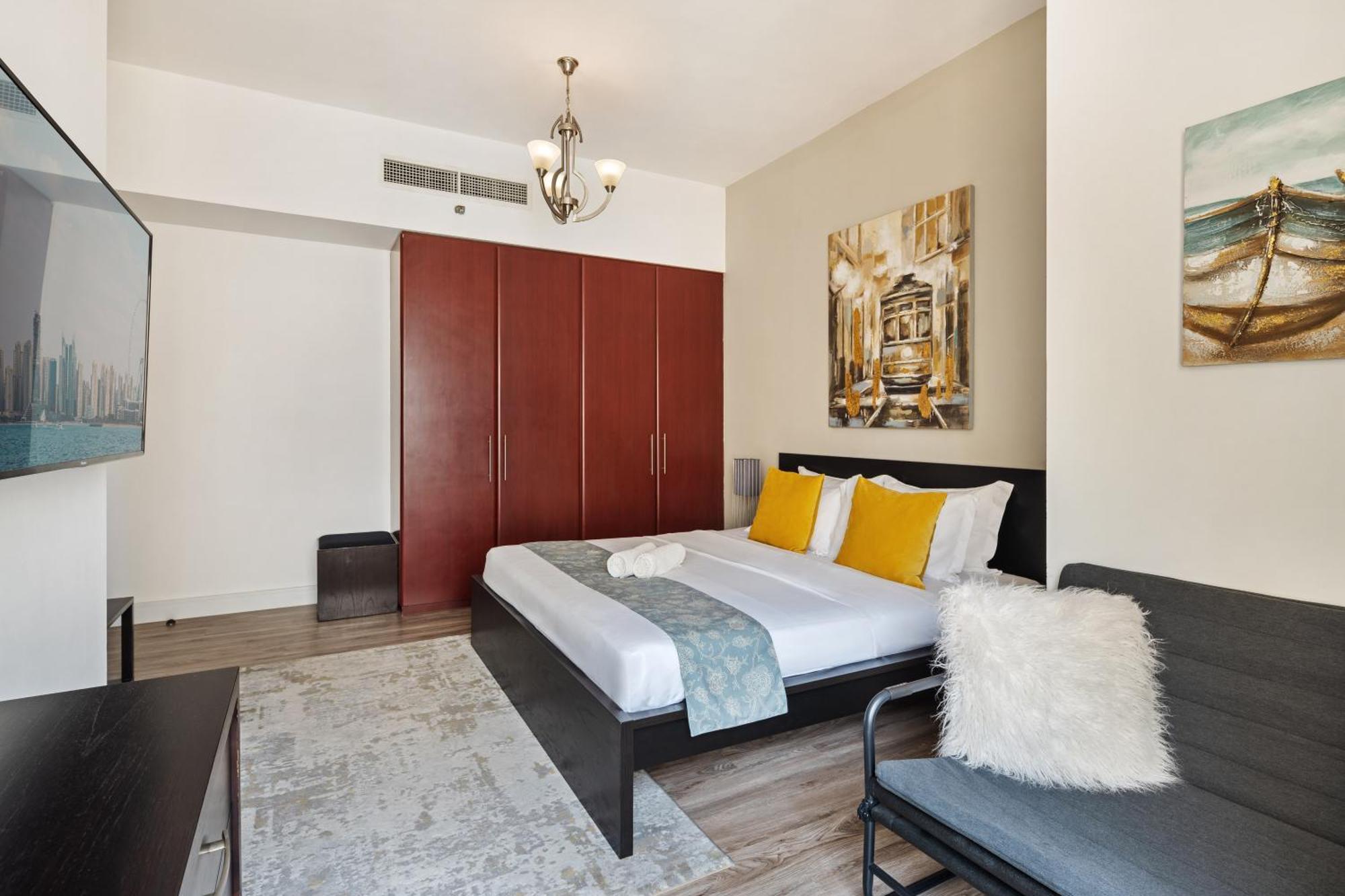 Apartment La Buena Vida: Beachfront Luxury With Full Kitchen
