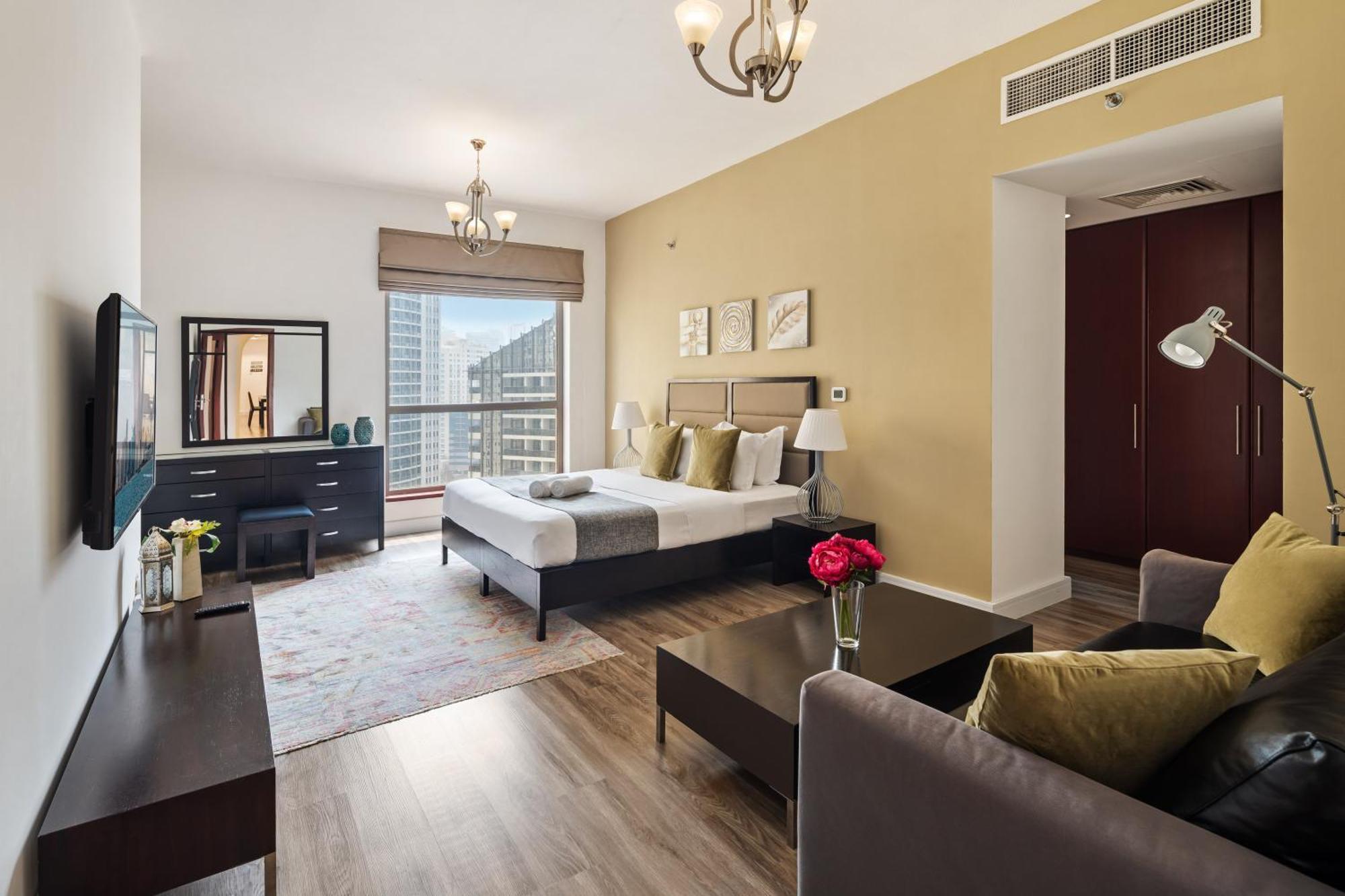La Buena Vida: Beachfront Luxury With Full Kitchen Apartment Dubai