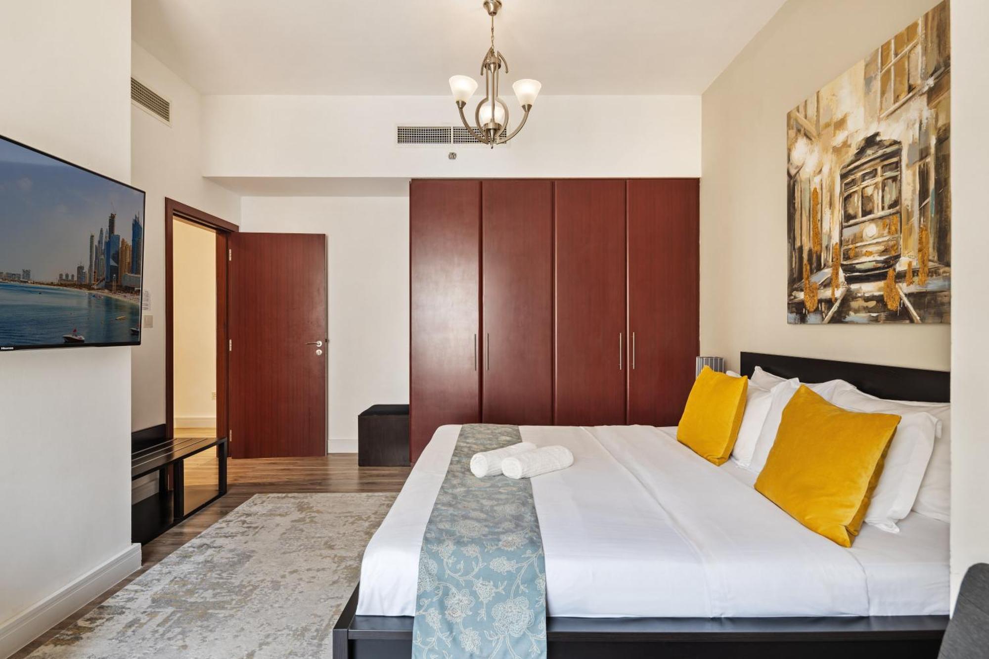 Apartment La Buena Vida: Beachfront Luxury With Full Kitchen Dubai