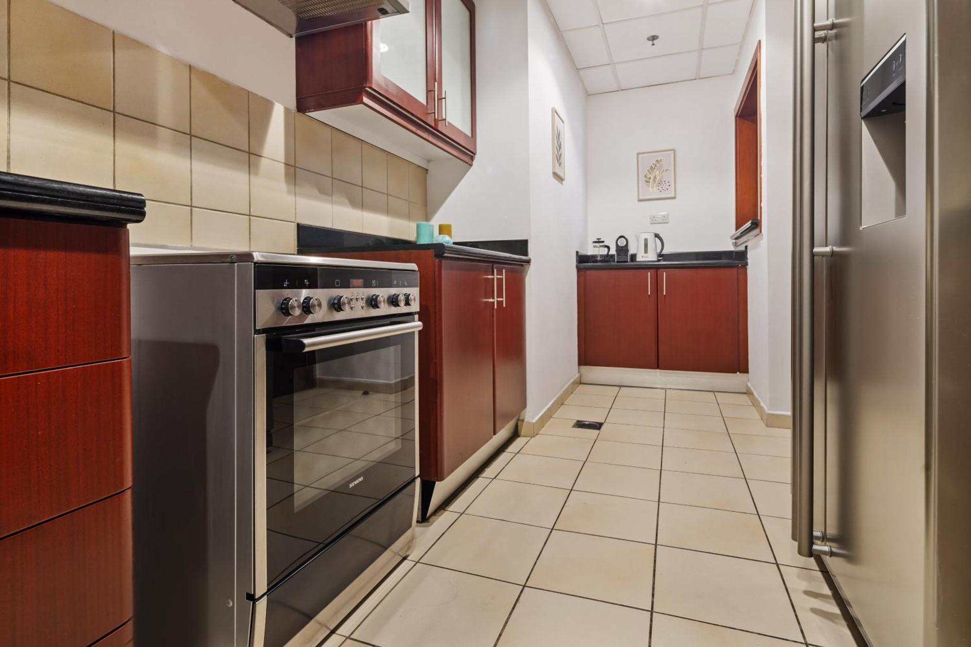 La Buena Vida: Beachfront Luxury With Full Kitchen Apartment