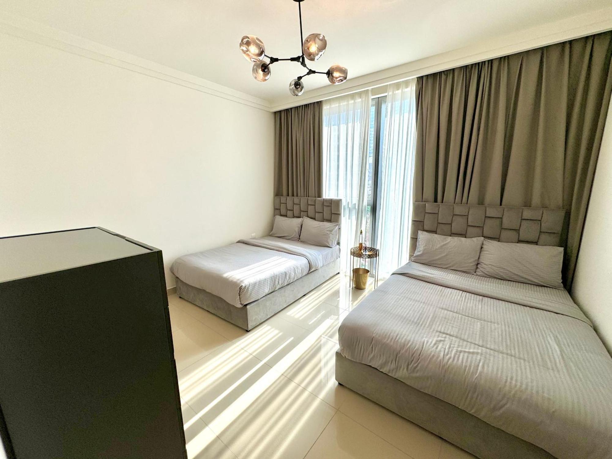 Next To Burj Khalifa Mall 1 Bedroom Luxe Appartement *