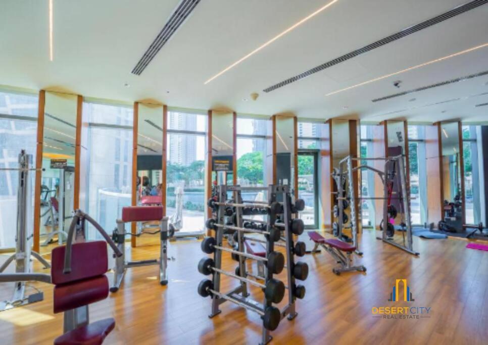 Appartement Luxurious 2 Bed Next To Burj Khalifa, Hosted By Desert Dubaï