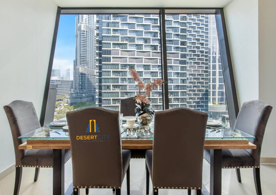 Appartement Luxurious 2 Bed Next To Burj Khalifa, Hosted By Desert Dubaï