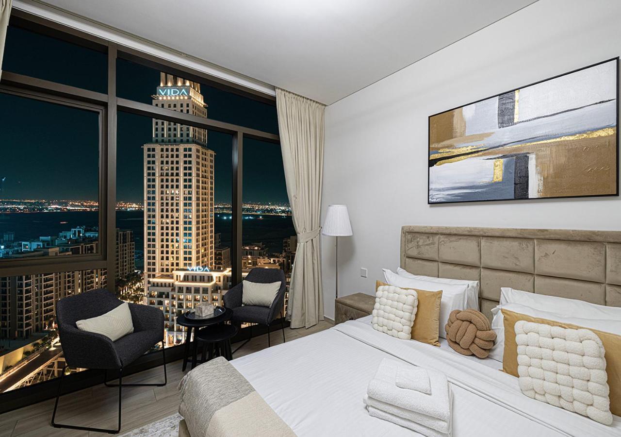 Palace Residences 2br With Stunning Creek Views *