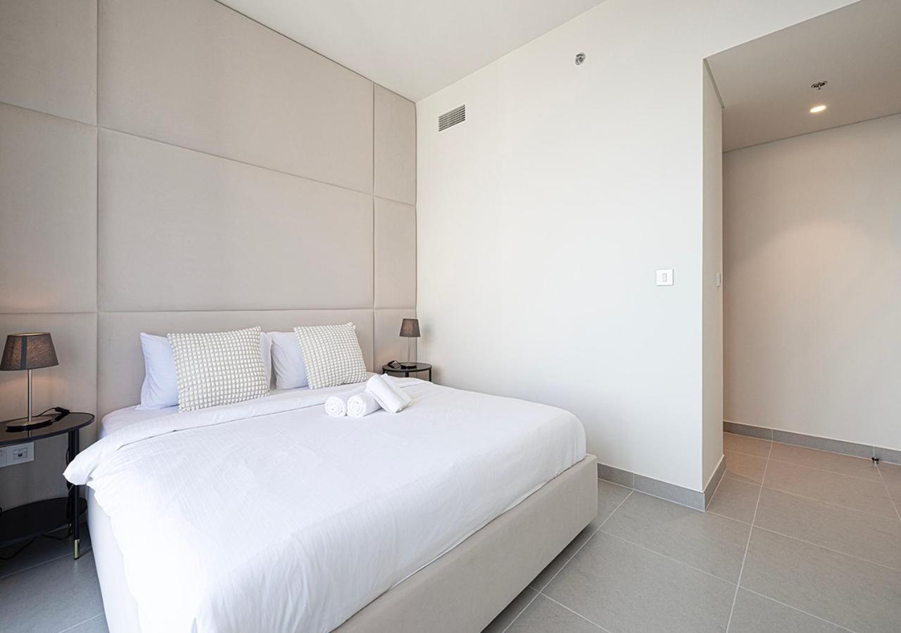Apartment Luxury 4br In Downtown With Burj & Fountain Views Dubai