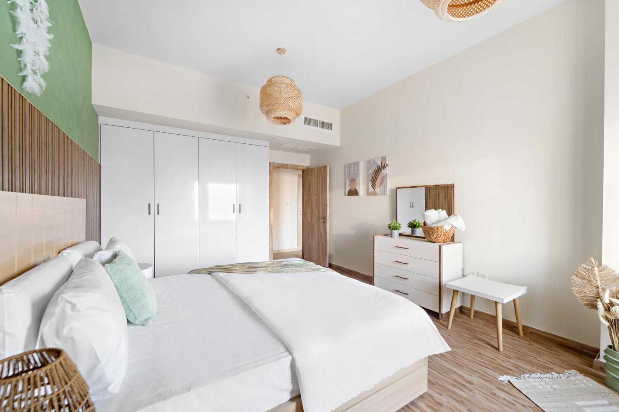 Aesthetic , Sleeps 6, Pool, Gym & Waterfront Views Semesterbostad Dubai