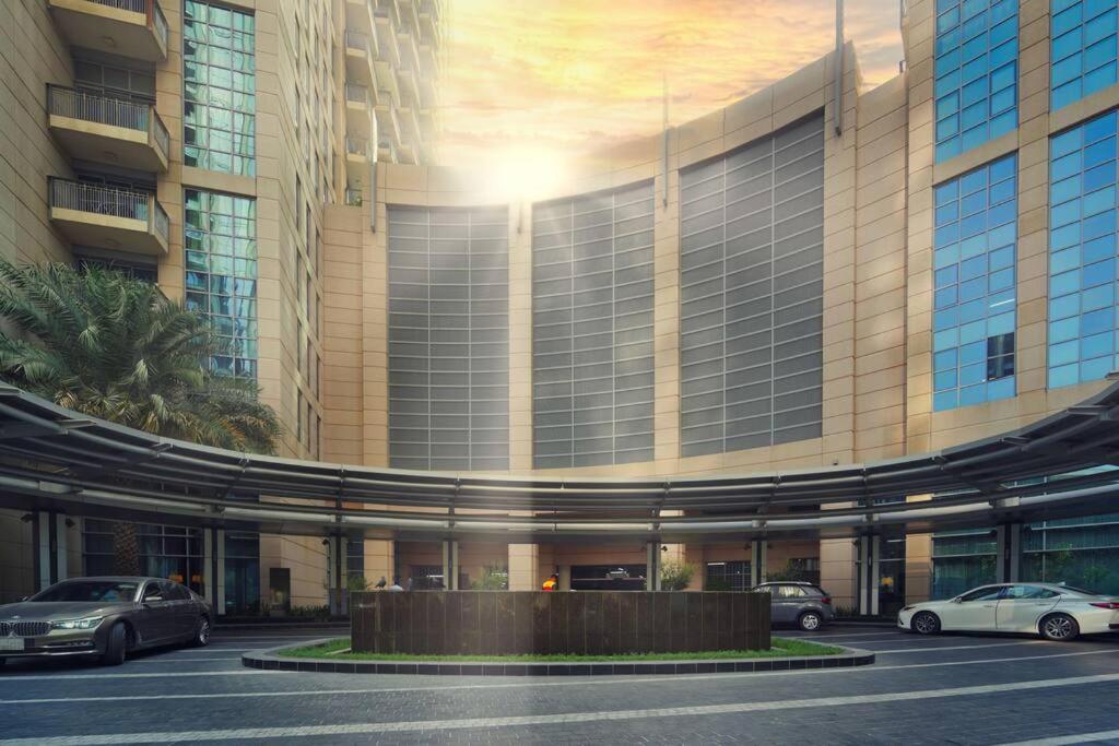 Apartment Stunning Luxury Downtown 2 Minute Walk To Burj Khalifa & Mall Dubai
