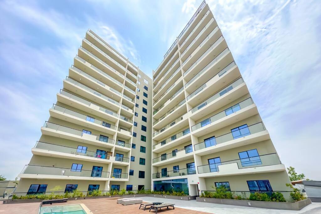 Amazing Pool View 1 Bedroom In Tulip Oasis 9 At Majan Apartamento *