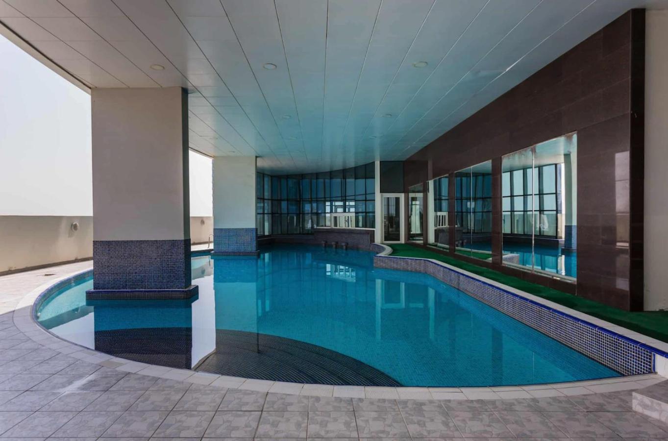 Serene Chic Flat 180 Degree & Marina Skyline View Appartement Dubaï