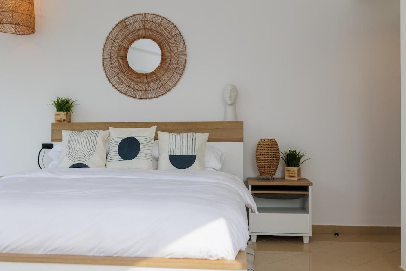 Serene Chic Flat 180 Degree & Marina Skyline View * Dubaï