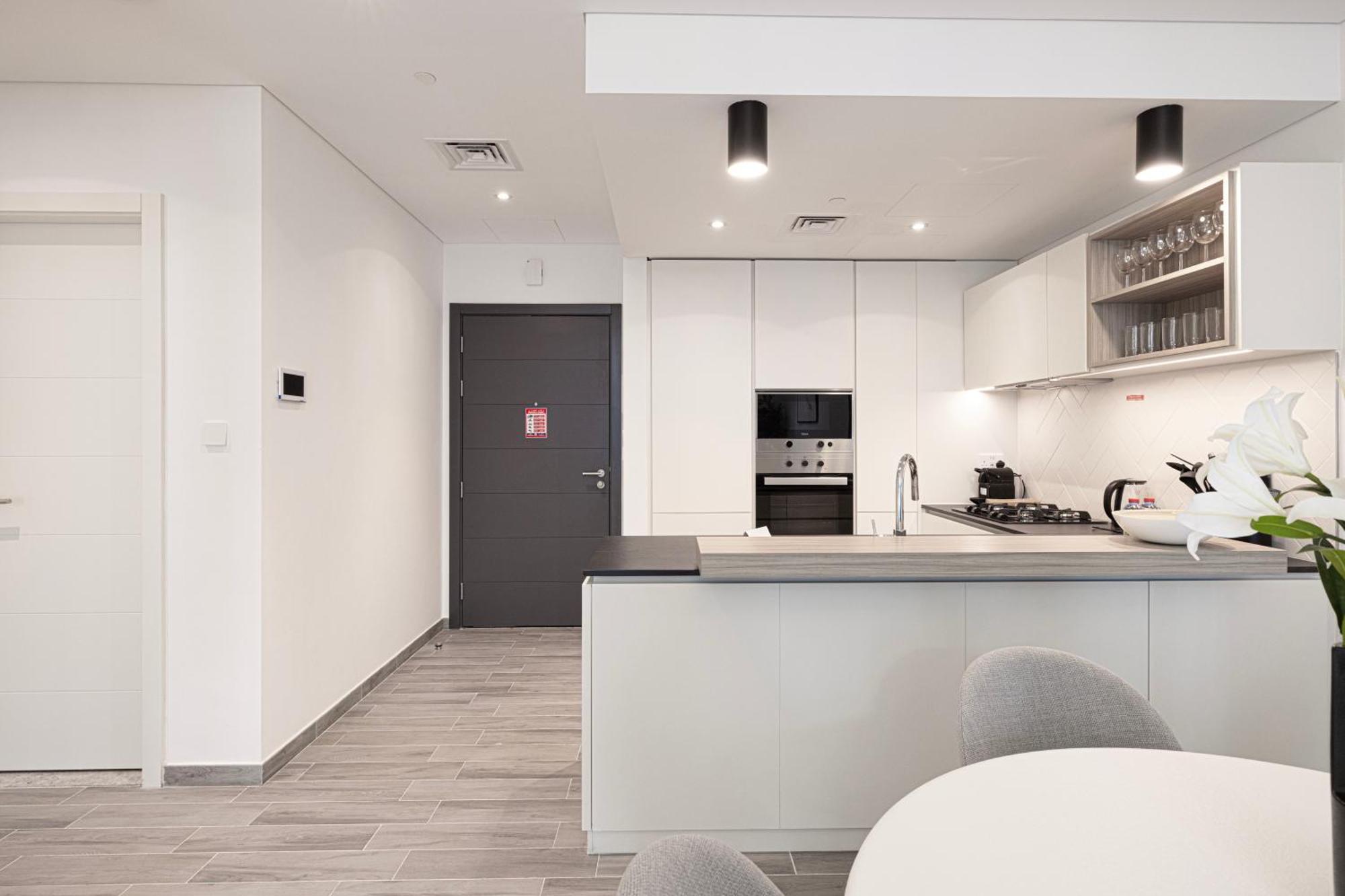Lägenhet Sophisticated 1br With Pool View In Belgravia Square Jvc Dubai