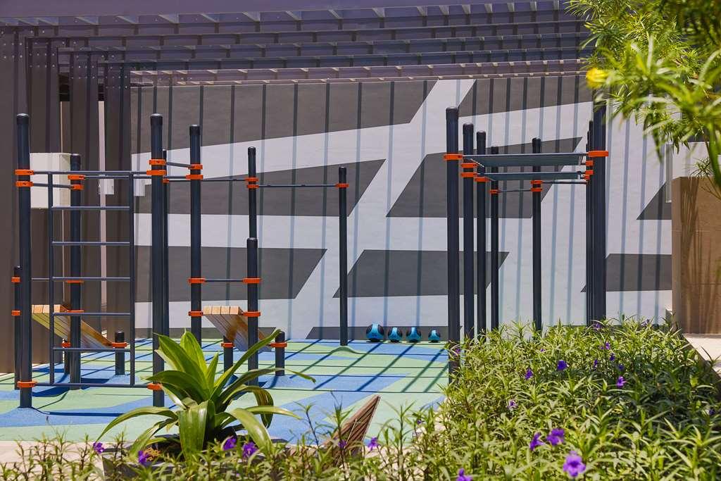 Embassy By Hilton Business Bay Dubaï