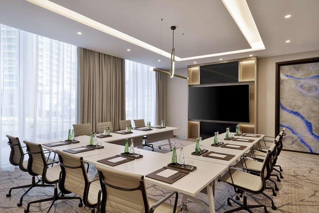 Embassy By Hilton Business Bay Hotel Dubaï