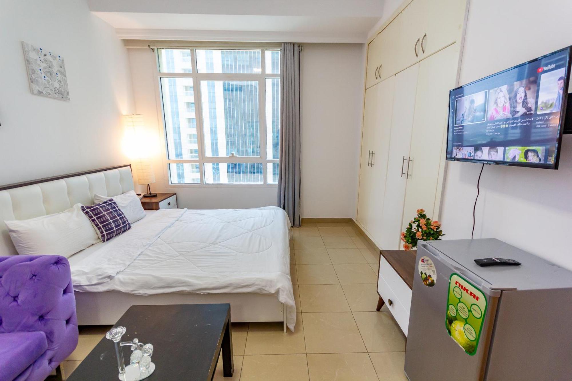 Spacious For Girls In Marina فتيات فقط Appartement Dubaï