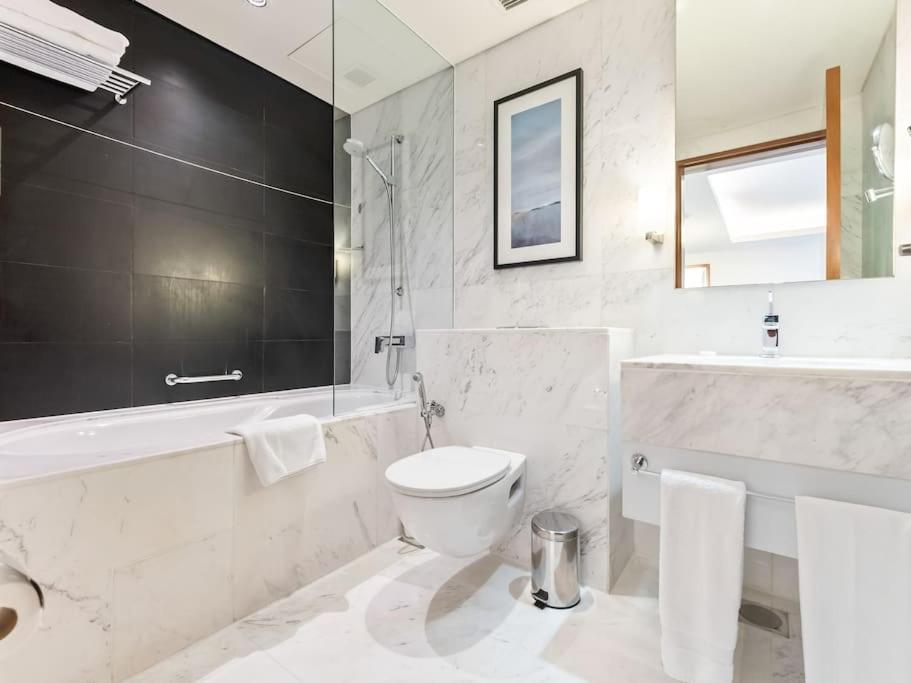 Apartamento Snug In Mall Steps From Burj Khalifa