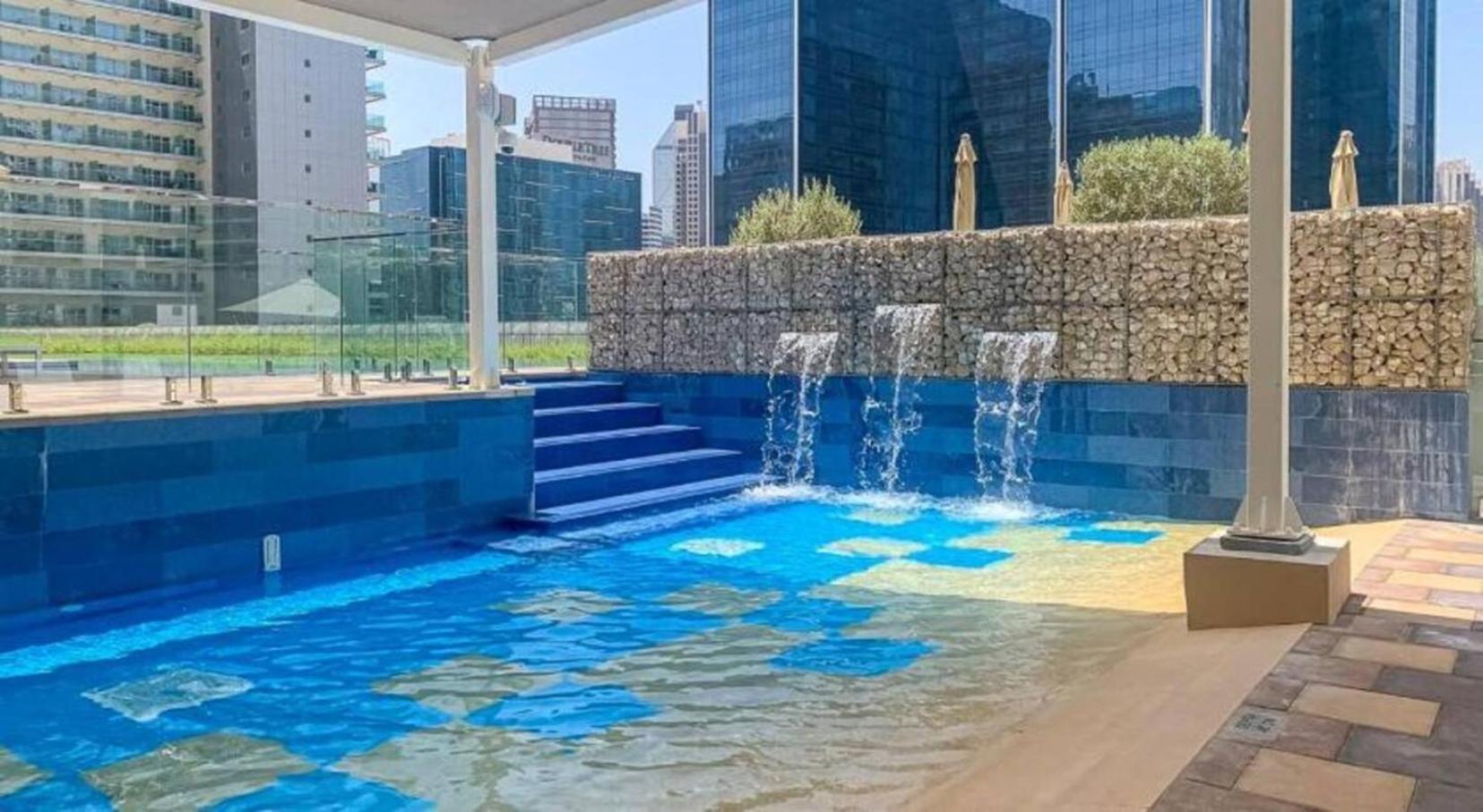 Apartemen 5-star Burj Khalifa View In Boho With Pool & Gym! *