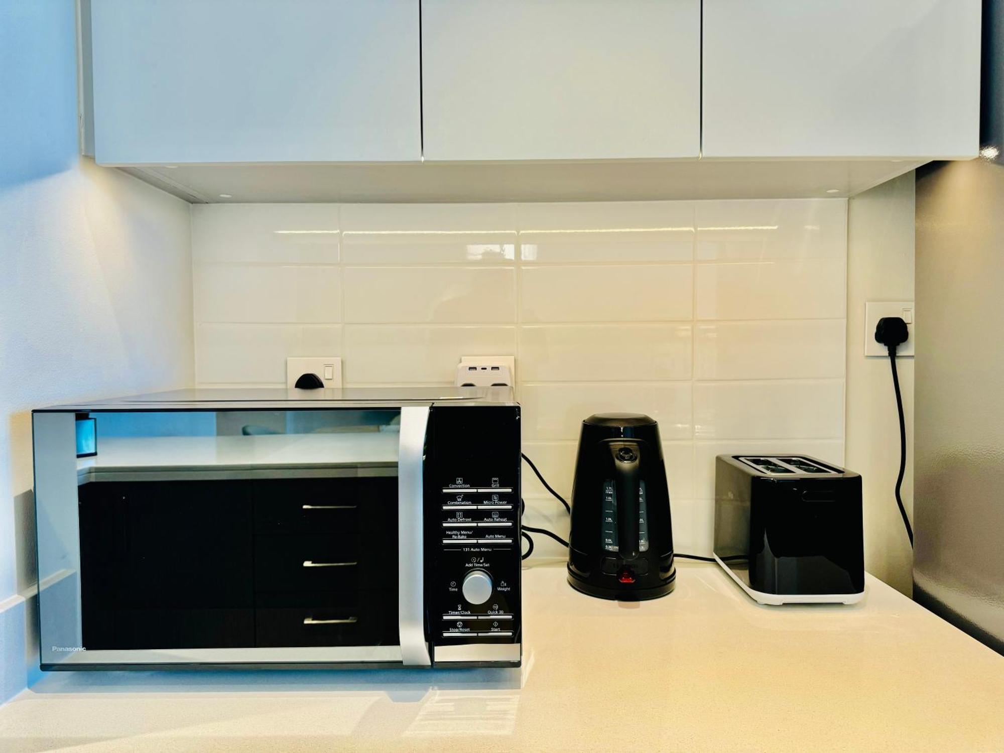 Venduras Homes - Tower, Downtown Dubai, Burj Views * Dubai