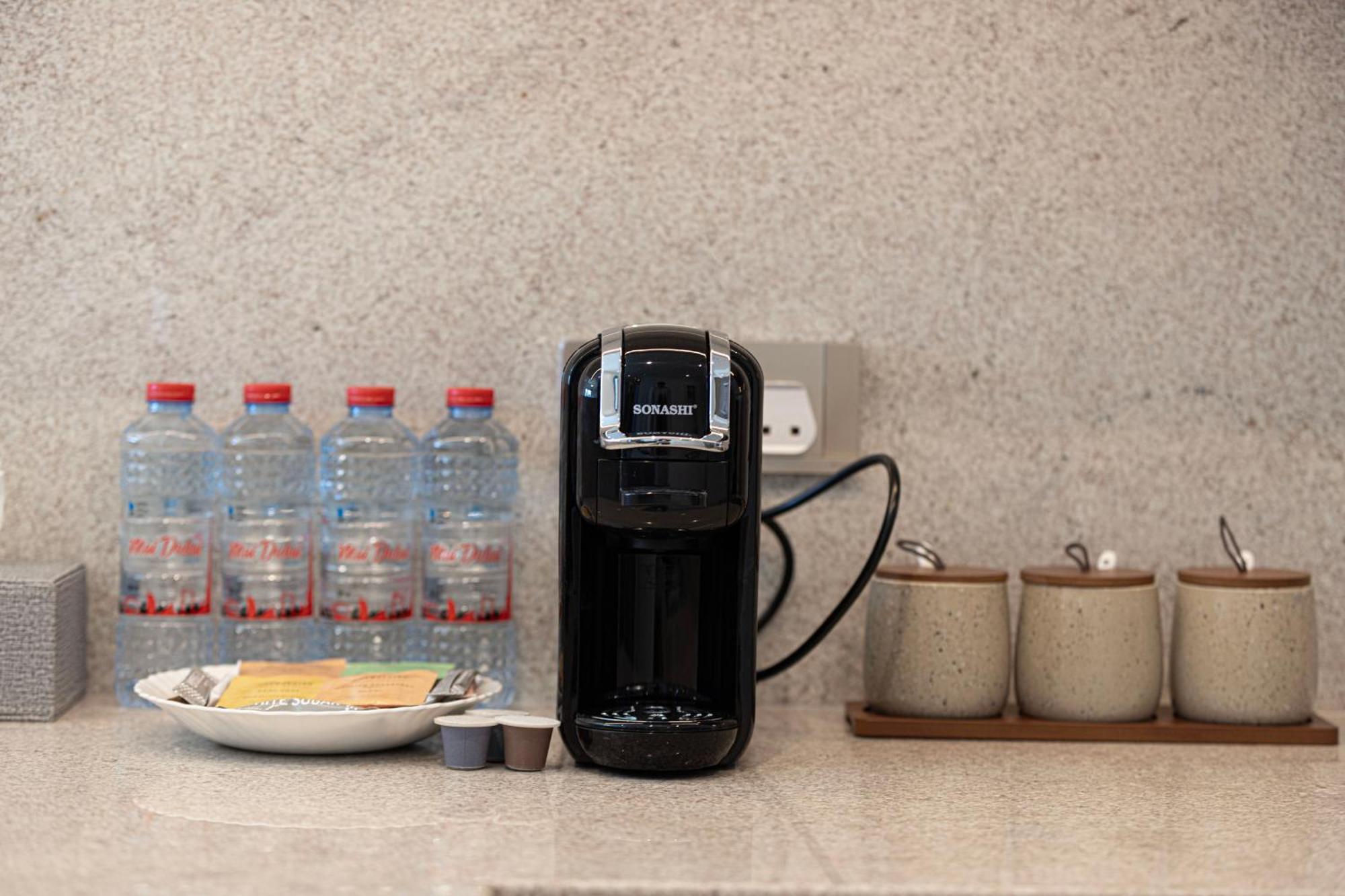 Apartment 5 Minute Walk To The Fountains! Full Burj Khalifa View! 5-star Pool & Gym!