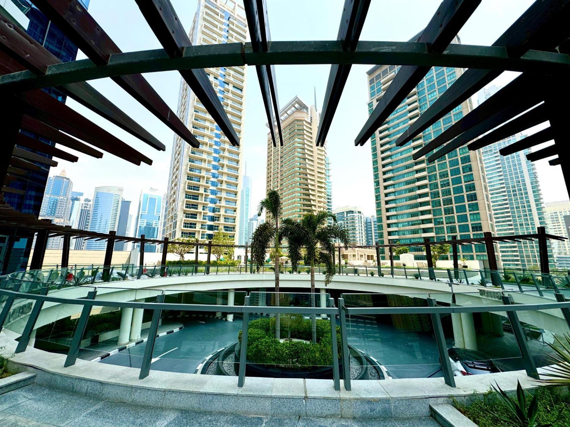 Lejlighed Poshy 1br W Marina Bay View Next To Marina Mall Dubai