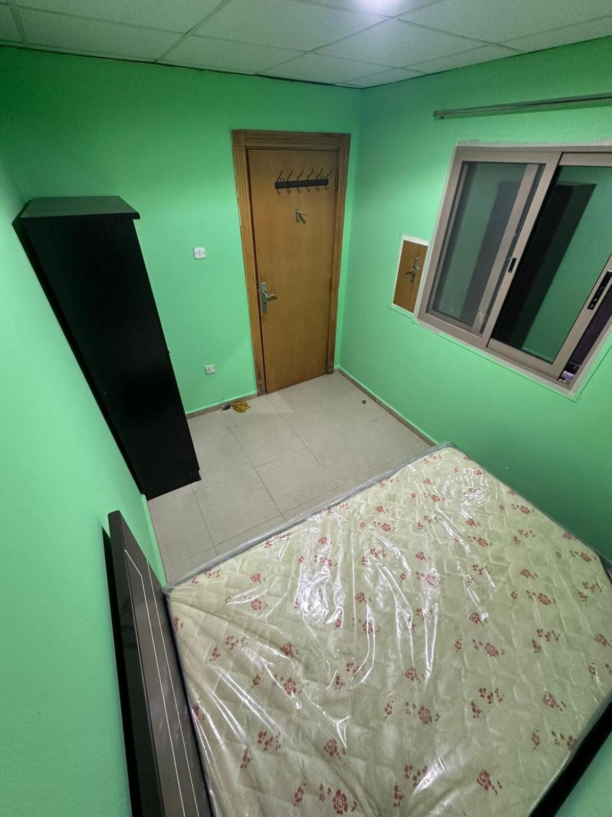 Ready To Rent Partitions Bed Spaces & Hôtel capsule Dubaï