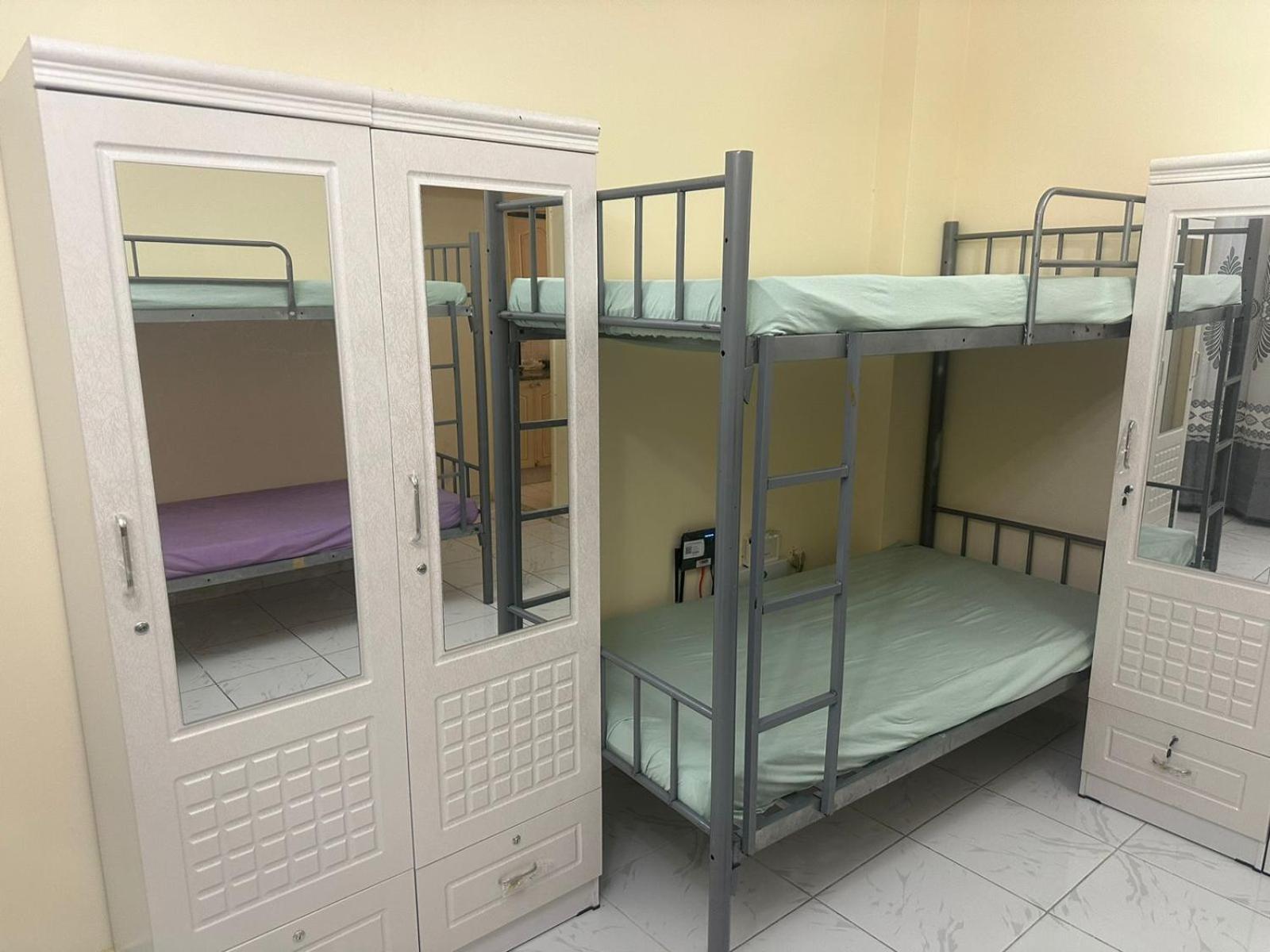 Ready To Rent Partitions Bed Spaces & Hôtel capsule Dubaï
