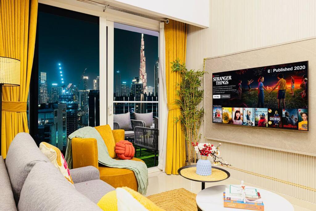 Apartment Gorgeous 2br With Full Burj Khalifa View, 5 Mins From Mall