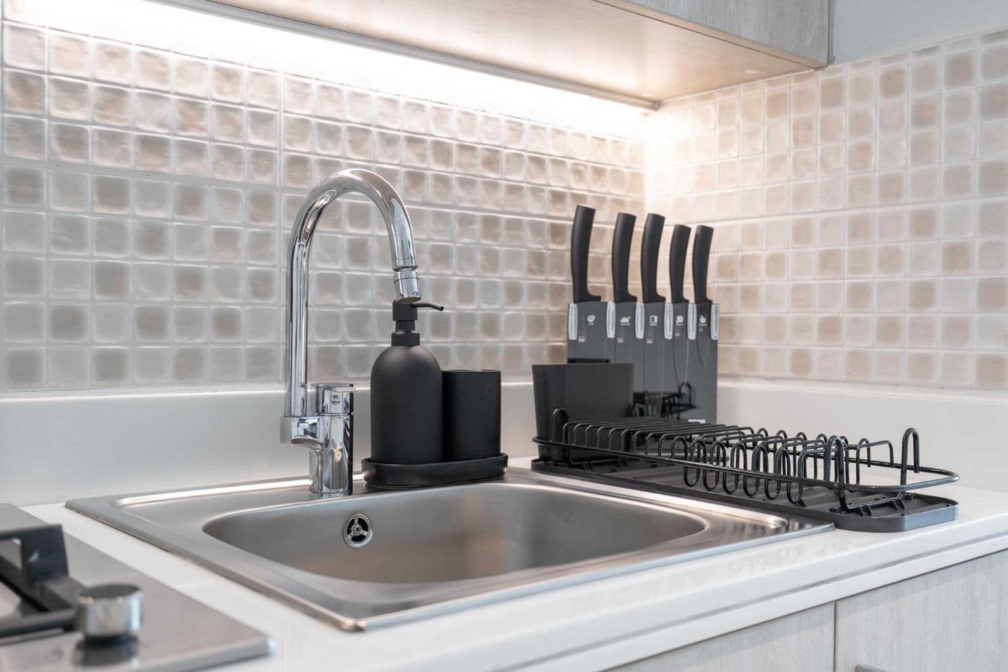 Marvelous Studio In Seven Palm! Apartamento