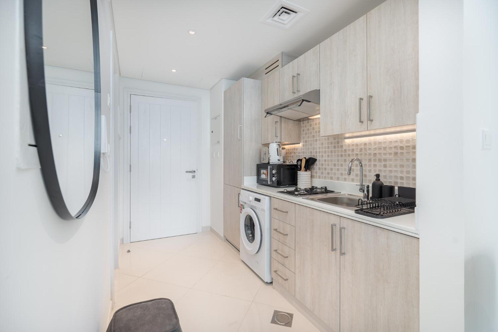 Marvelous Studio In Seven Palm! Dubai