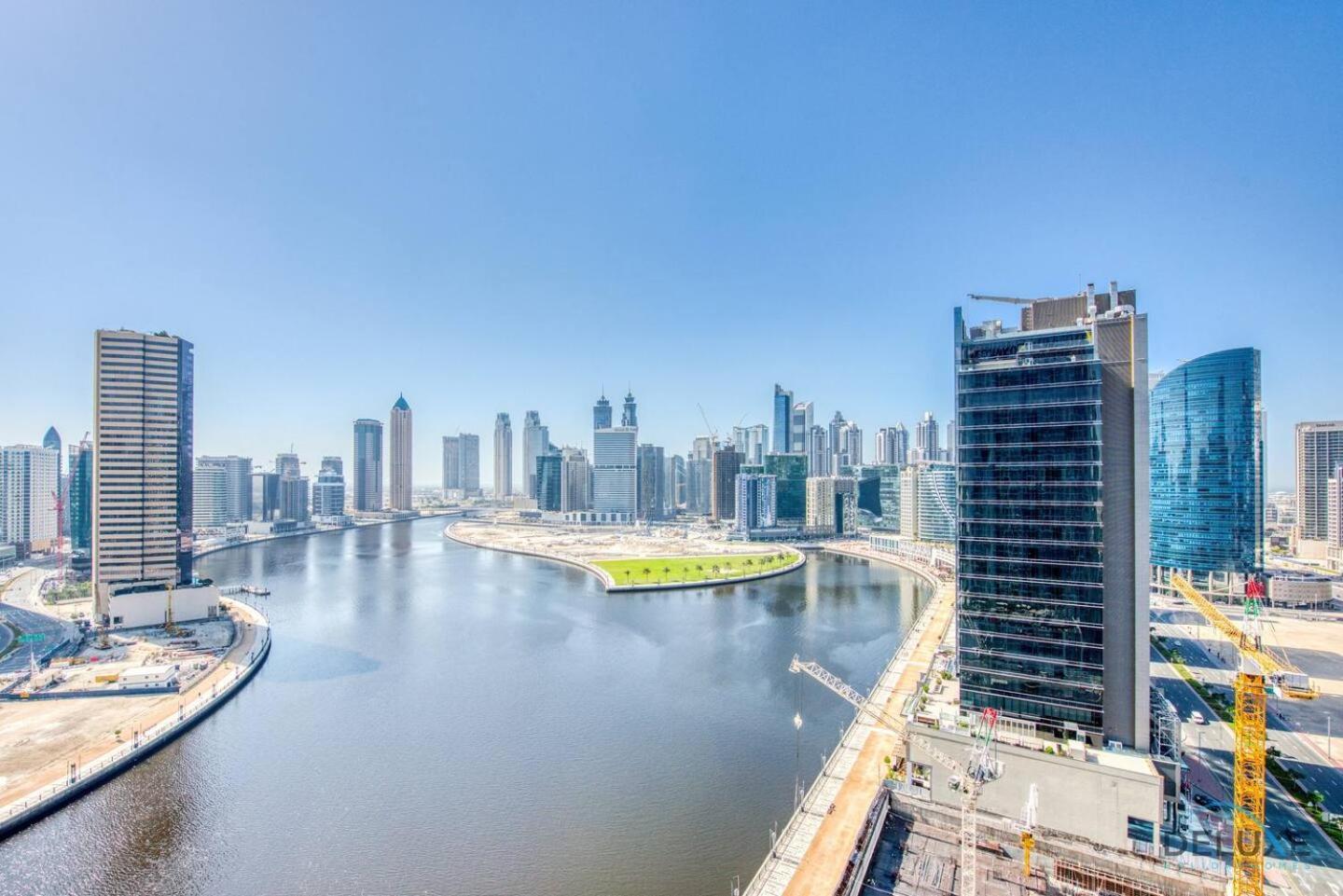 Apartamento Deluxe One-bedroom In Business Bay With Burj Khalifa And Canal View