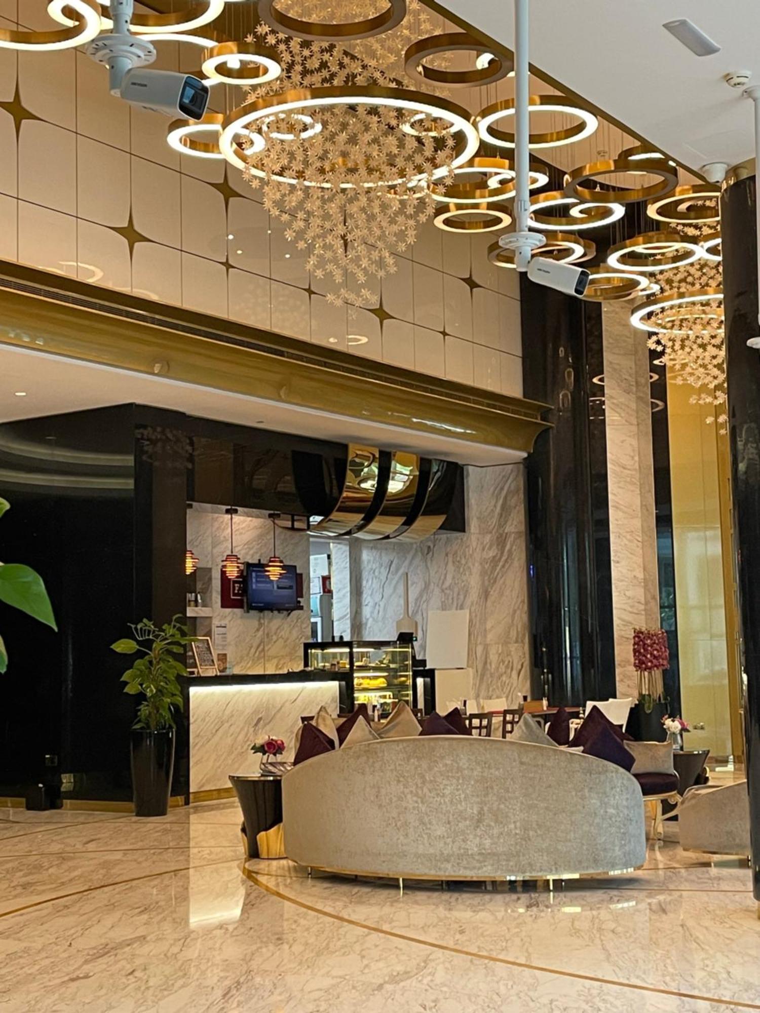 Apartamento Homes2retreat - Chic In Damac Uppercrest Dubái