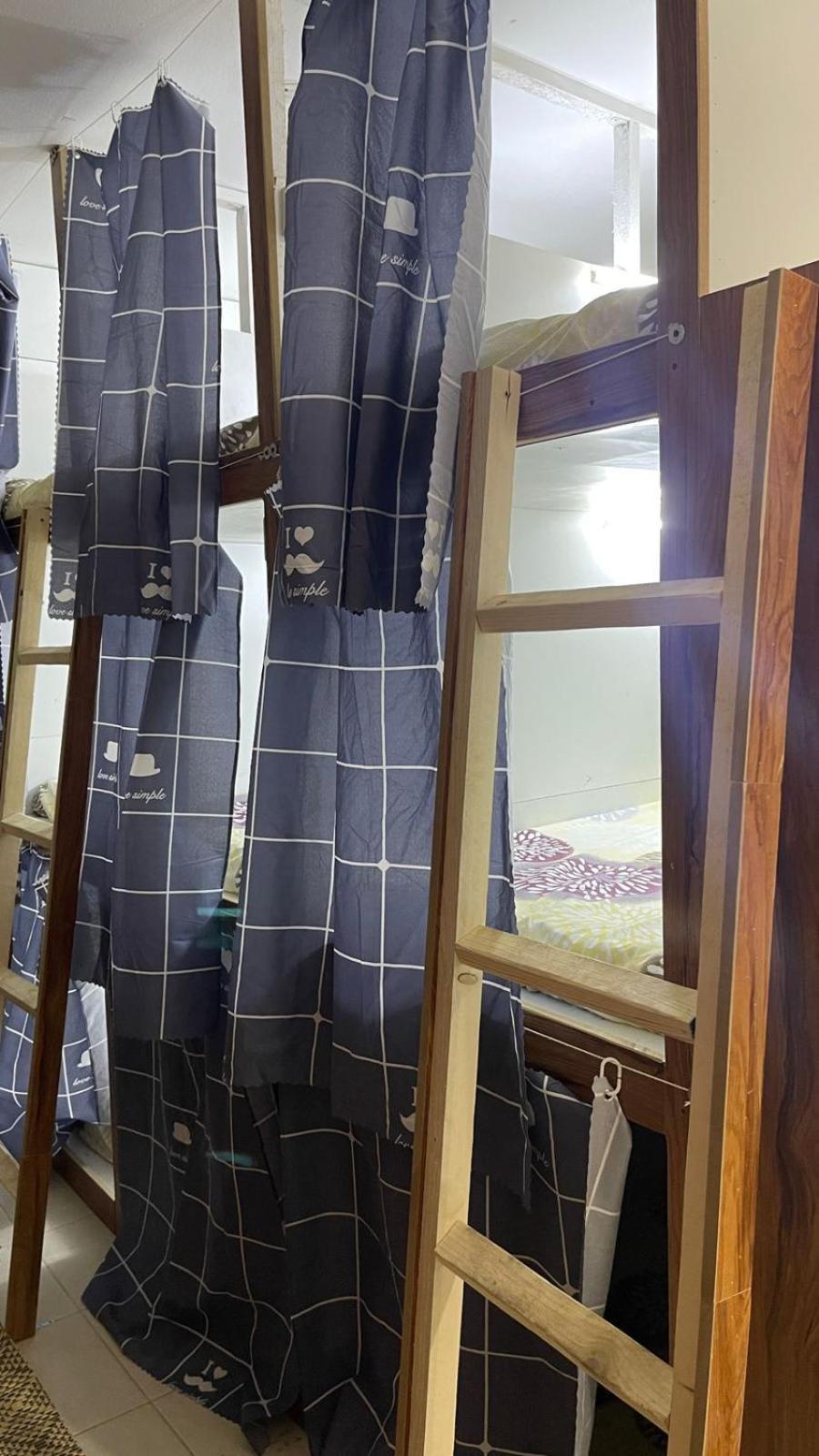 Royal House Capsule Kapselhotel *